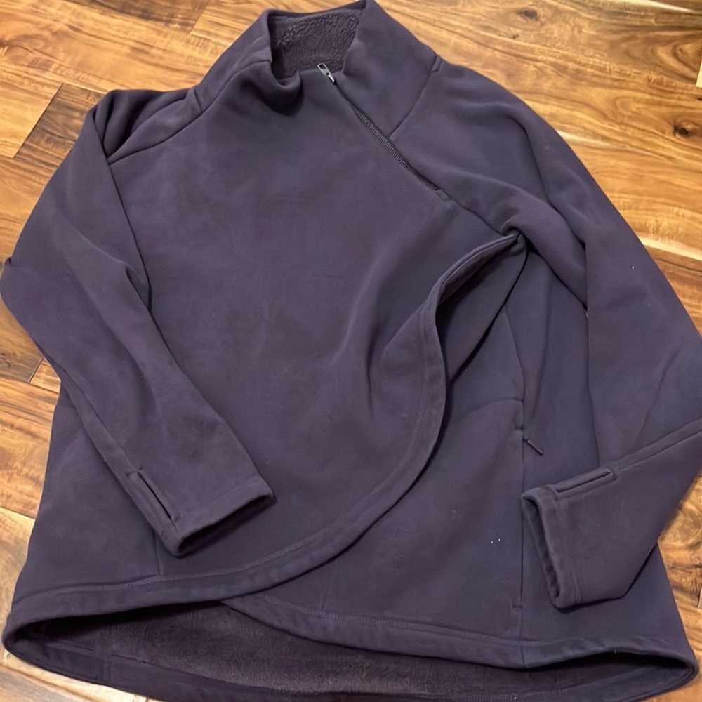 Athleta Cosy Karma Asym  Pullover